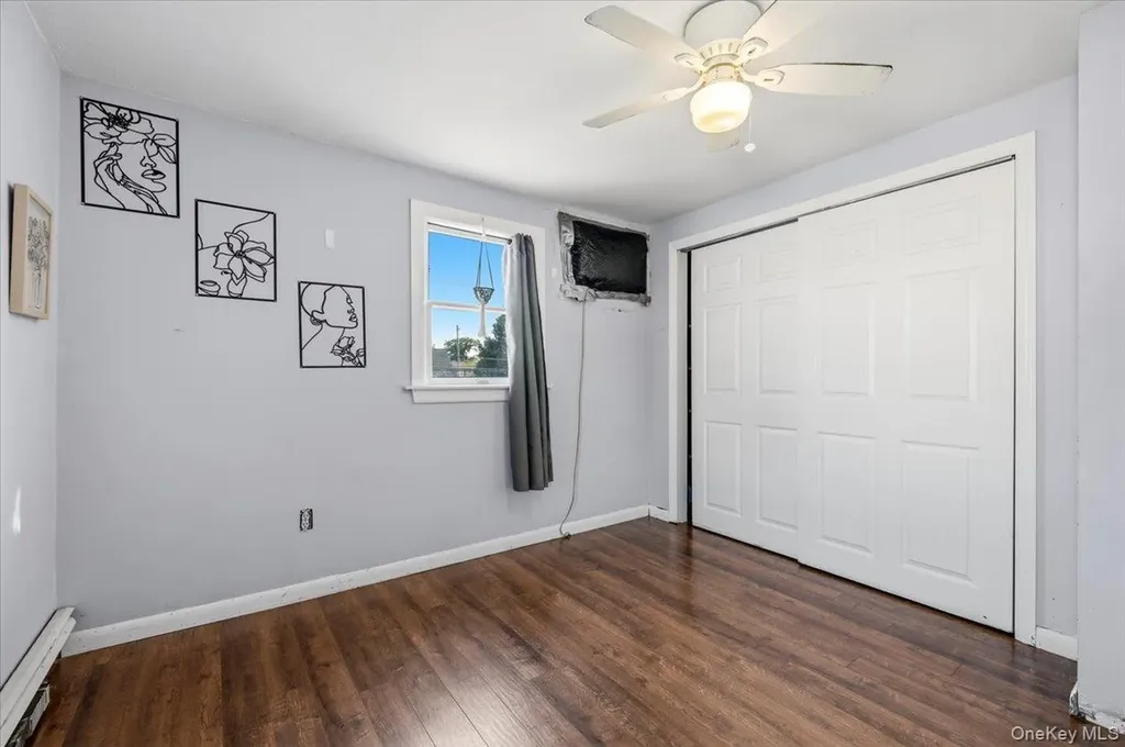 42 Haven Lane Levittown NY 11756