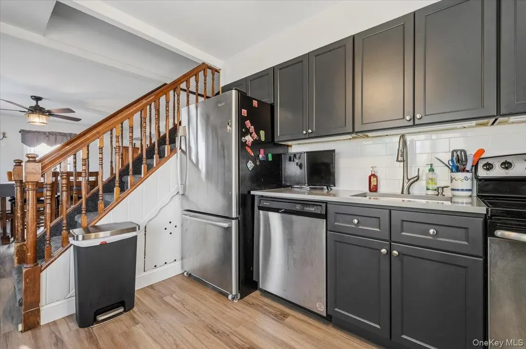 42 Haven Lane Levittown NY 11756