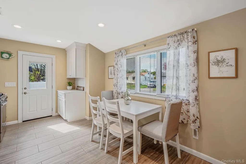 46 Sheldon Place Commack NY 11725