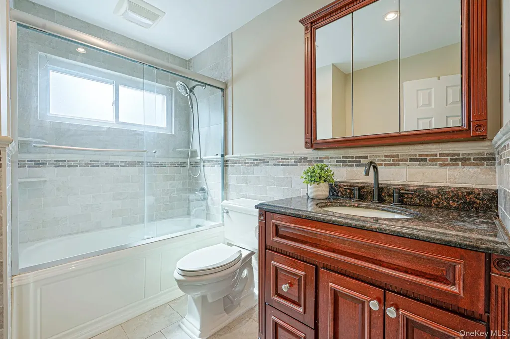 46 Sheldon Place Commack NY 11725