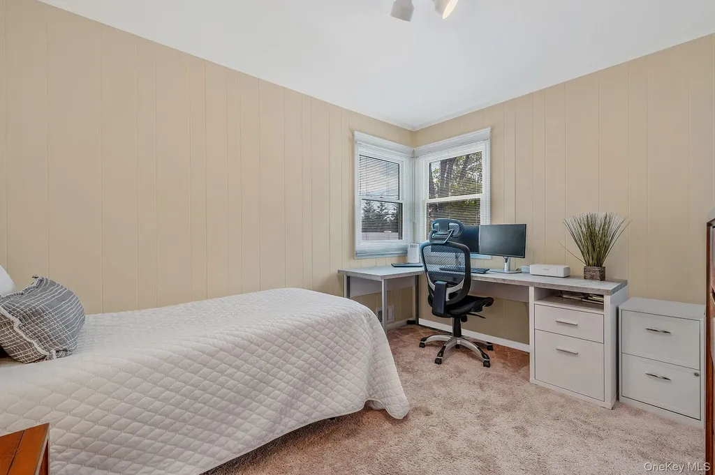 46 Sheldon Place Commack NY 11725