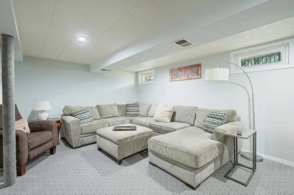 46 Sheldon Place Commack NY 11725