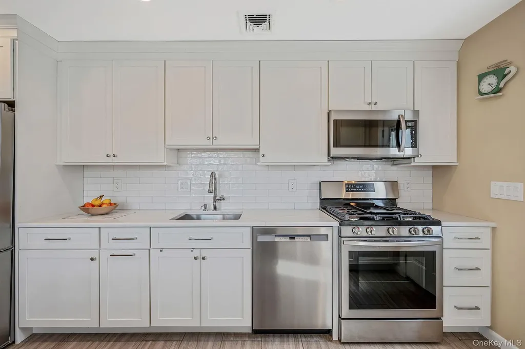 46 Sheldon Place Commack NY 11725