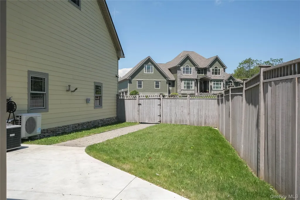 163 Hapeman Hill Road Red Hook NY 12571