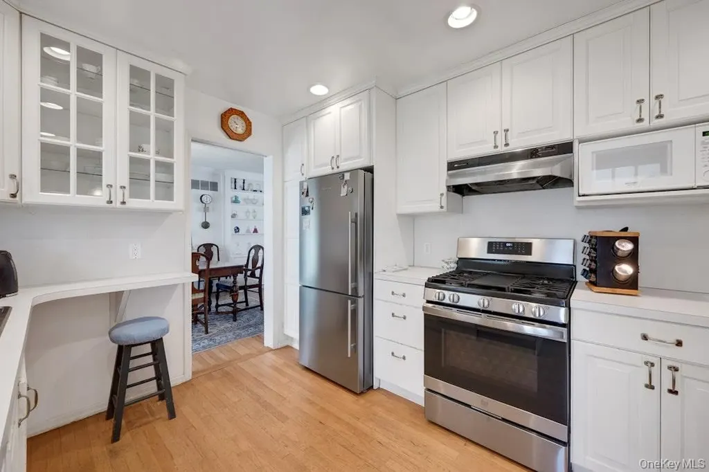 16 Ria Drive White Plains NY 10605