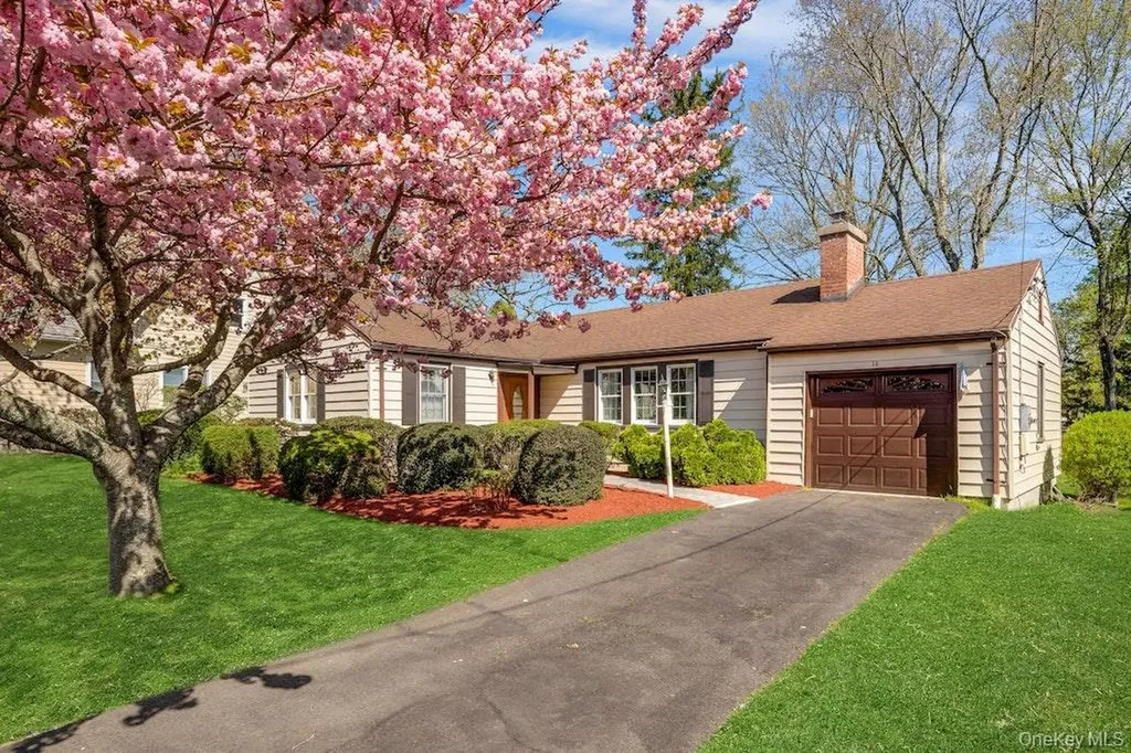 16 Ria Drive White Plains NY 10605