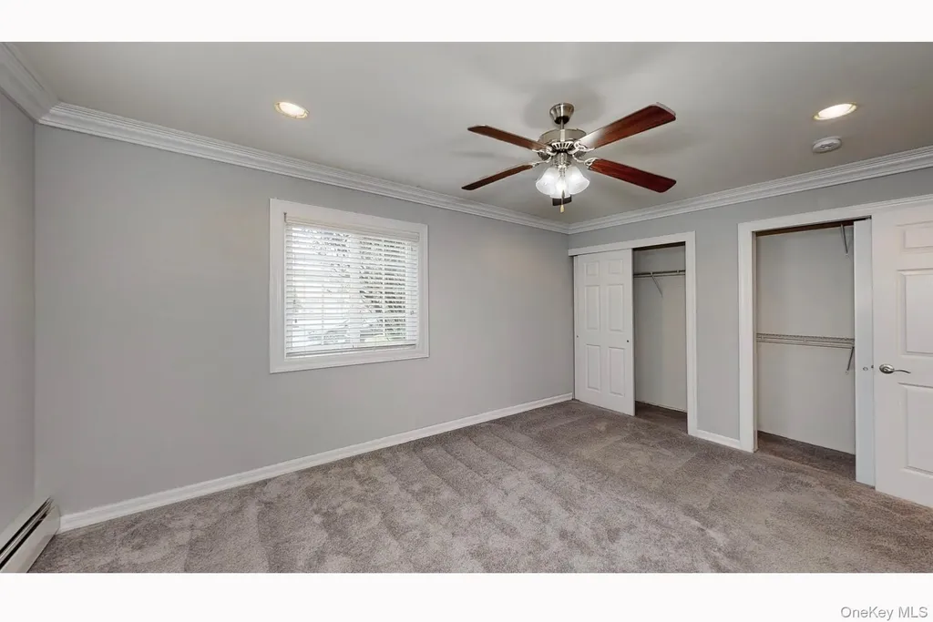 55 Eastwood Avenue Deer Park NY 11729