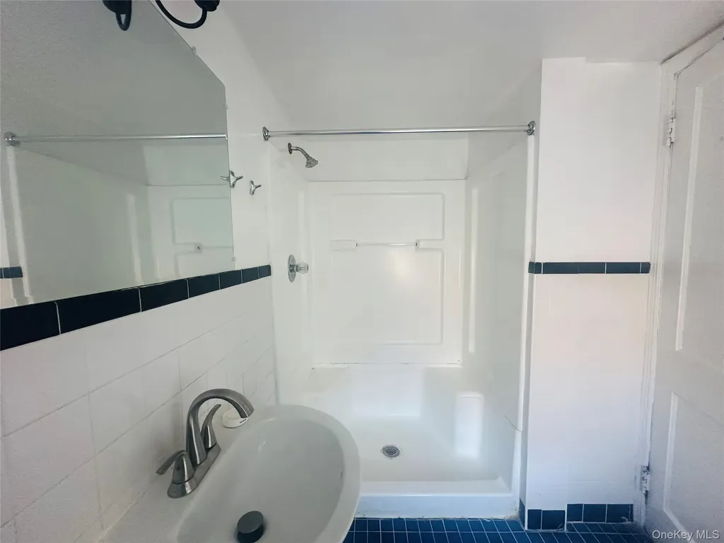 18 Taylor Avenue Poughkeepsie NY 12601