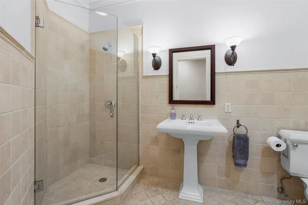 5 Country Lane Mamaroneck NY 10543