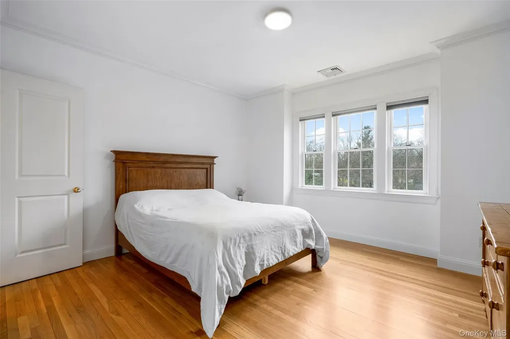 5 Country Lane Mamaroneck NY 10543