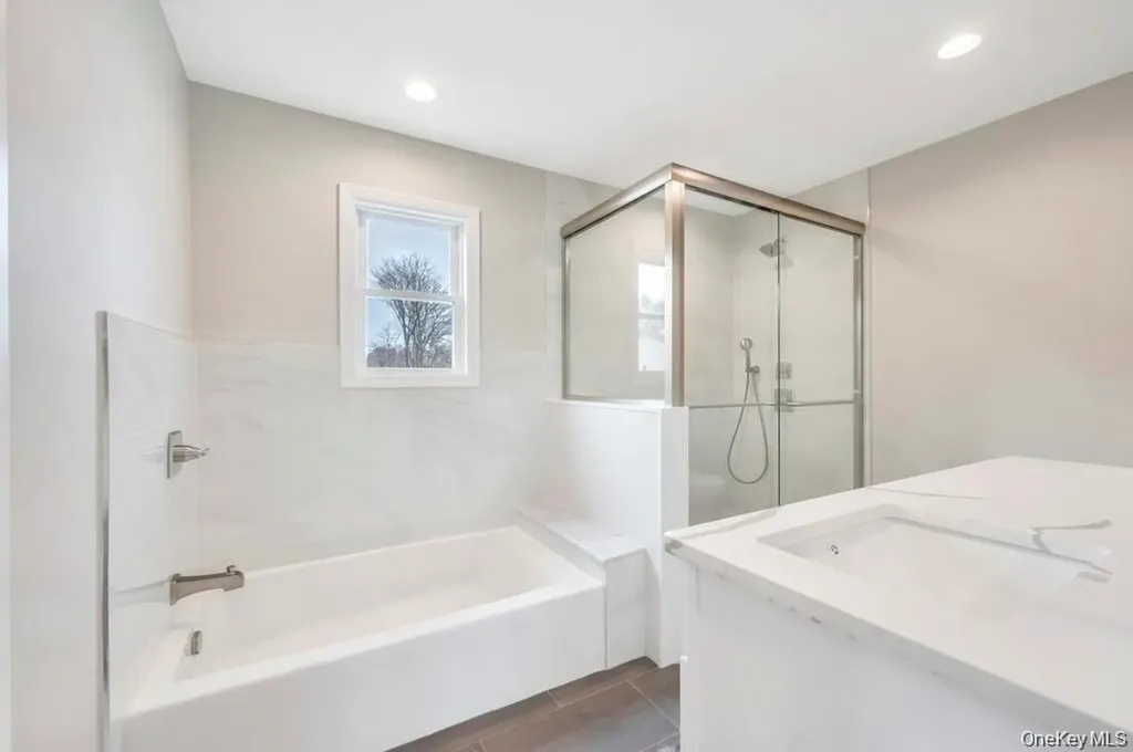 42 Volta Drive Deer Park NY 11729