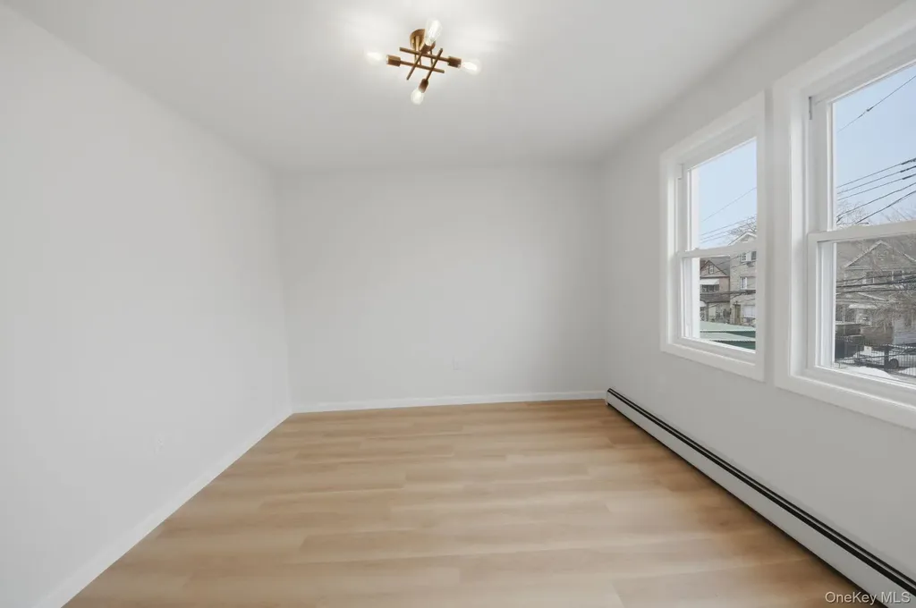 424 Thieriot Avenue Bronx NY 10473
