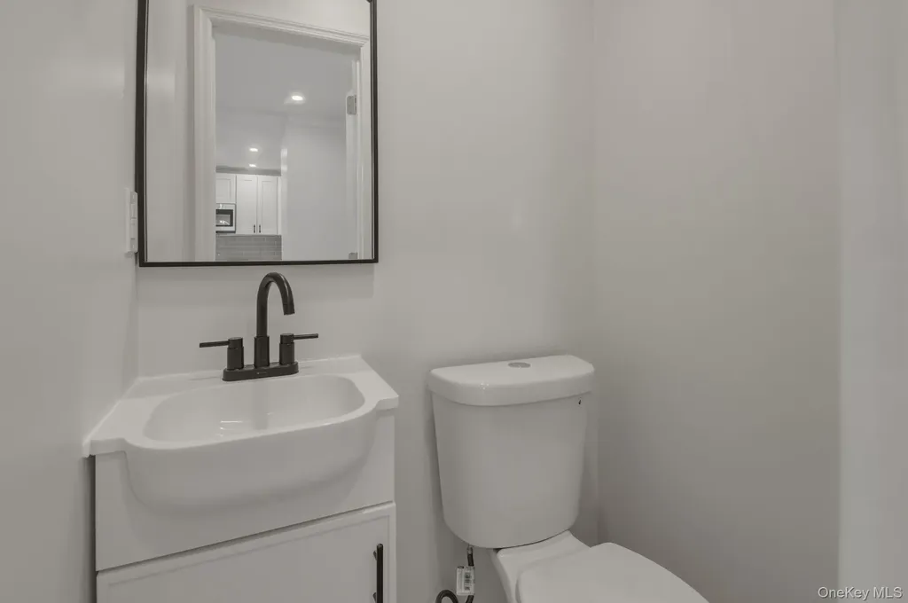424 Thieriot Avenue Bronx NY 10473