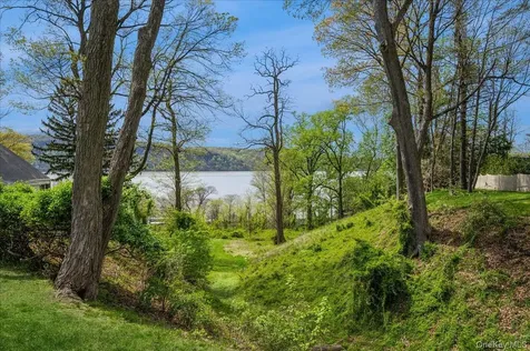 645 N Broadway Hastings-on-hudson NY 10706
