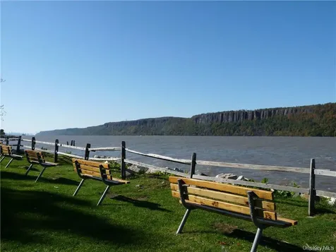 645 N Broadway Hastings-on-hudson NY 10706