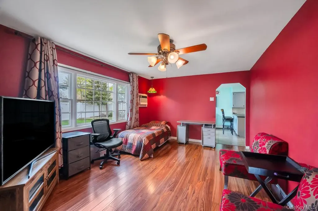 104 Saddle Lane Levittown NY 11756