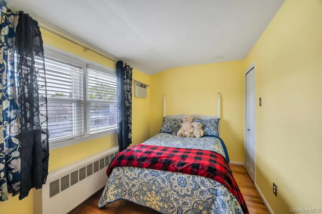 104 Saddle Lane Levittown NY 11756