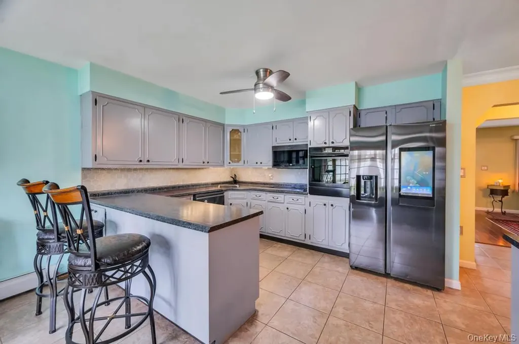 104 Saddle Lane Levittown NY 11756