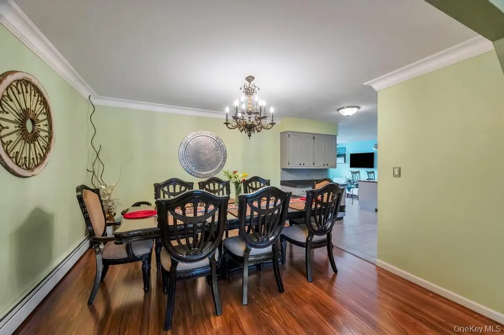 104 Saddle Lane Levittown NY 11756
