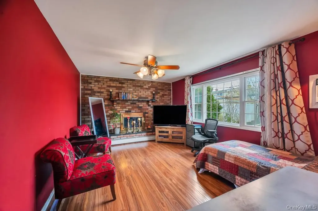 104 Saddle Lane Levittown NY 11756