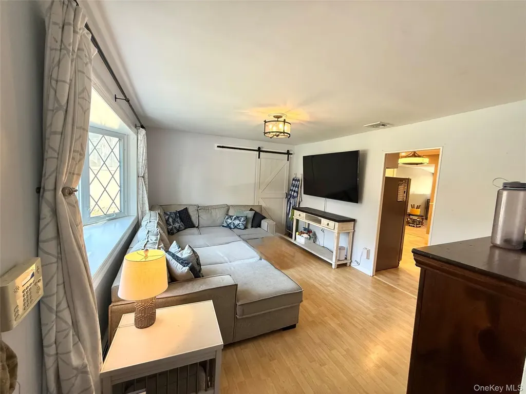 18 Washington Place Pearl River NY 10965
