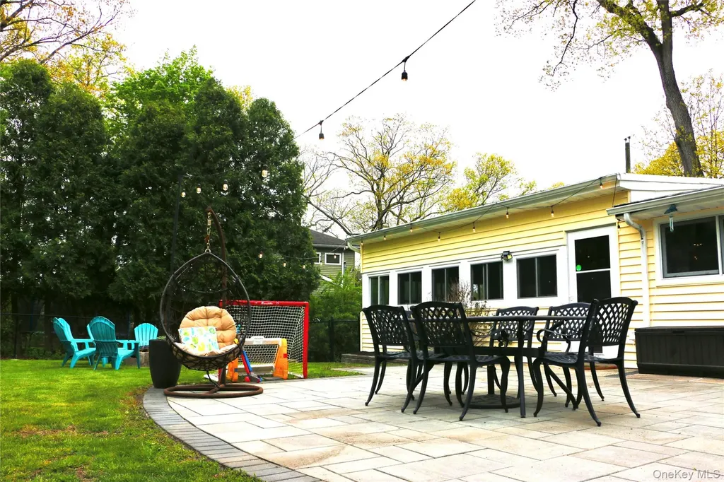 18 Washington Place Pearl River NY 10965