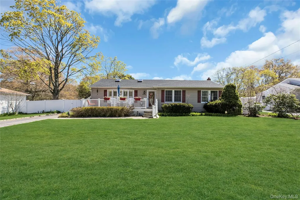 183 Division Avenue Blue Point NY 11715