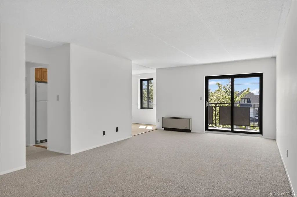 175 Maple Avenue Westbury NY 11590