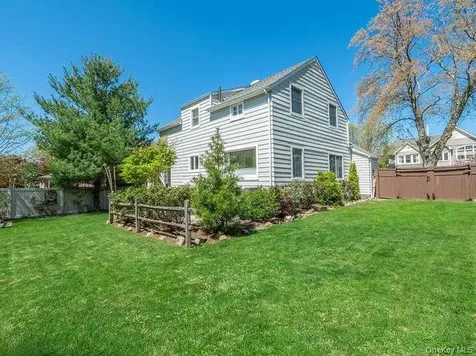 61 Cleveland Avenue Glen Head NY 11545