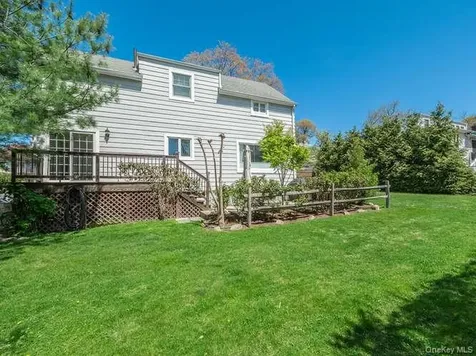 61 Cleveland Avenue Glen Head NY 11545