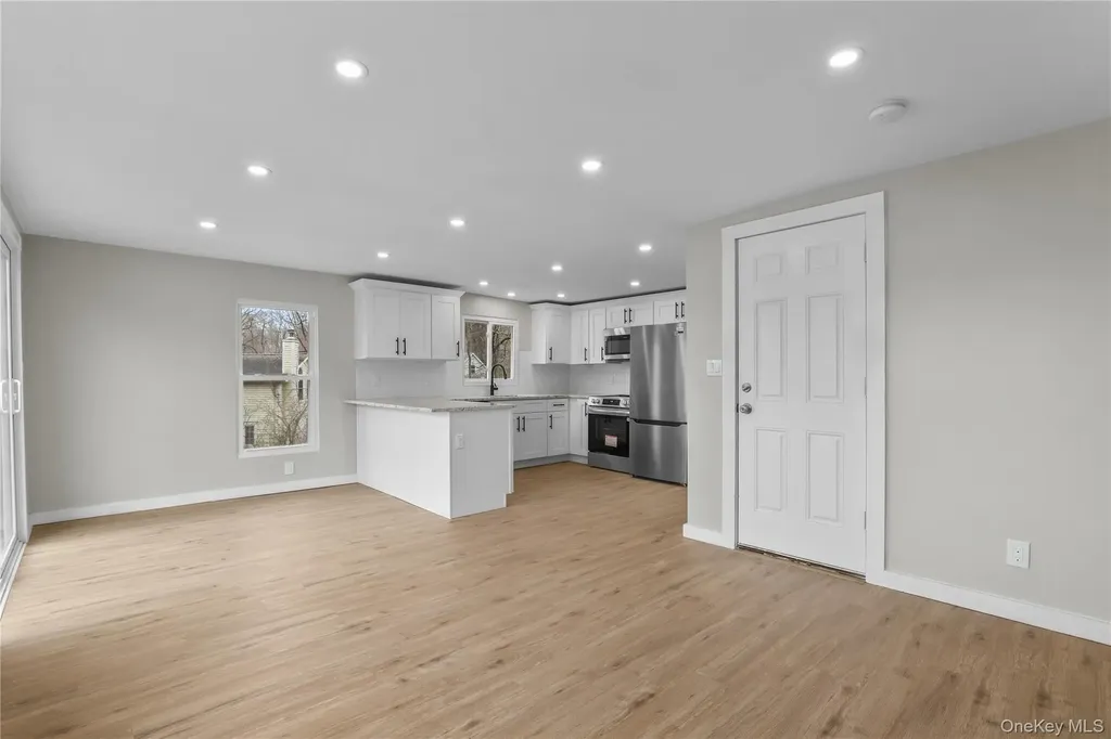 8 Teatown Court Carmel NY 10512