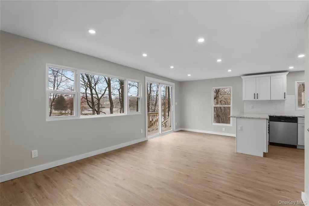 8 Teatown Court Carmel NY 10512