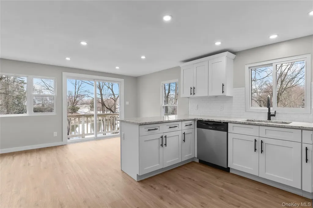8 Teatown Court Carmel NY 10512