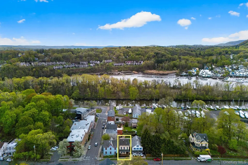 140 Hunter Street Kingston NY 12401