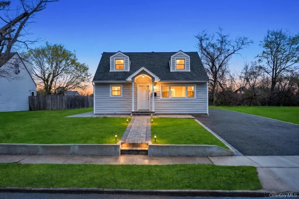 69 Parkway Boulevard Wyandanch NY 11798