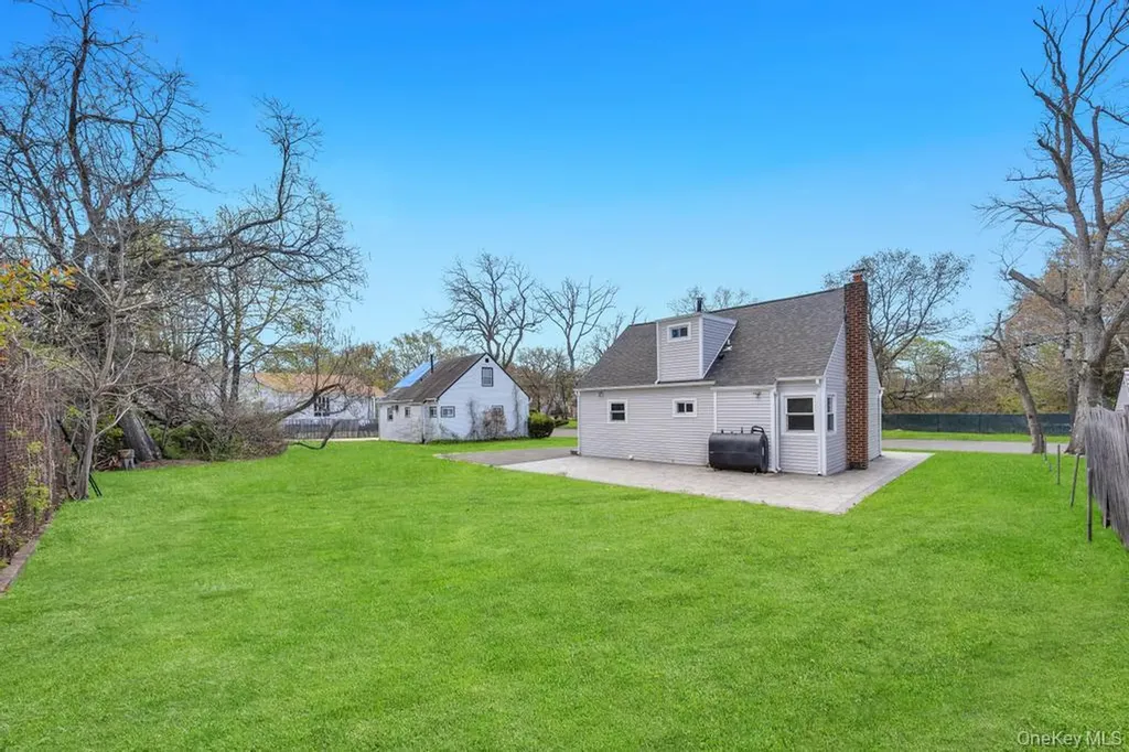 69 Parkway Boulevard Wyandanch NY 11798
