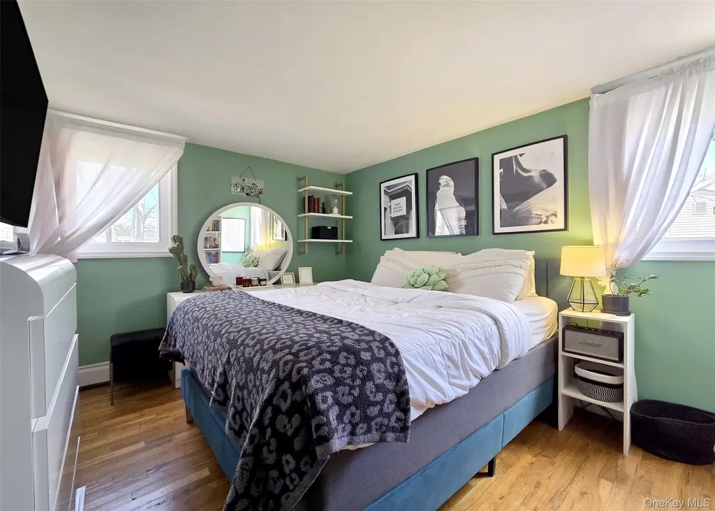 31 Executive Road Selden NY 11784