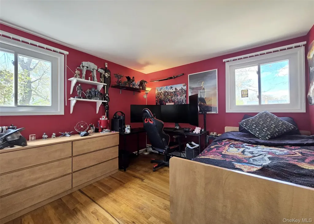 31 Executive Road Selden NY 11784