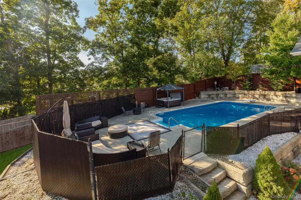 41 Martin Drive Poughkeepsie NY 12603