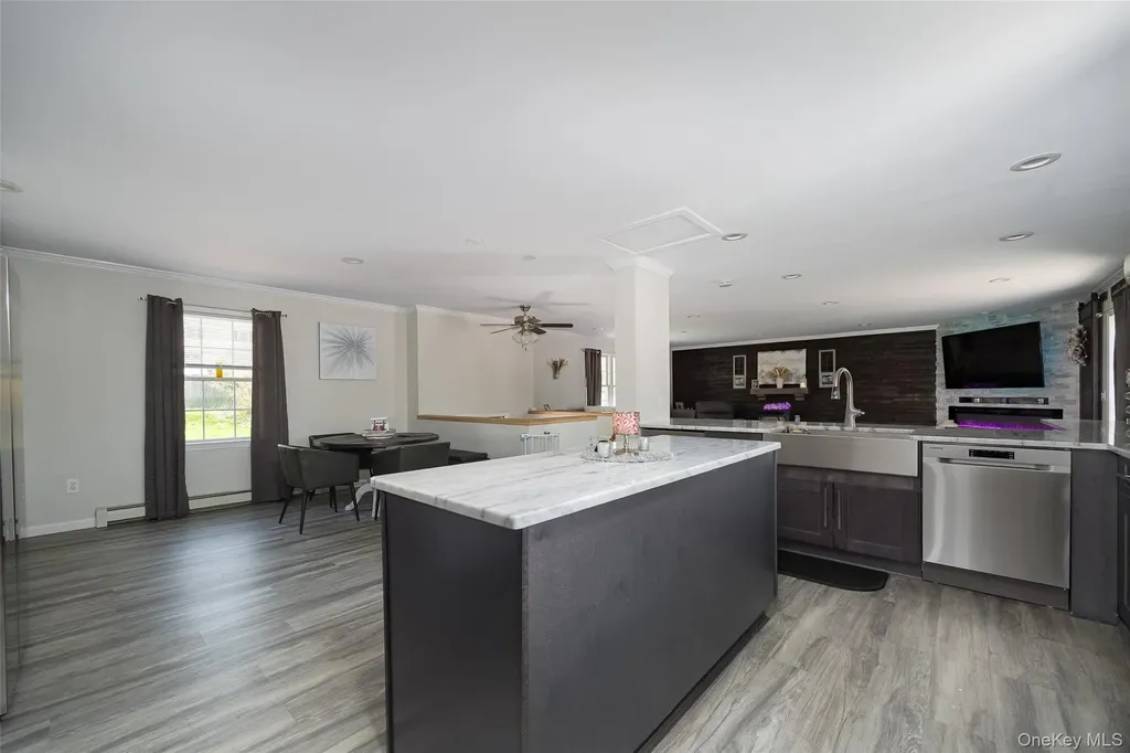 41 Martin Drive Poughkeepsie NY 12603