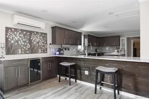 41 Martin Drive Poughkeepsie NY 12603