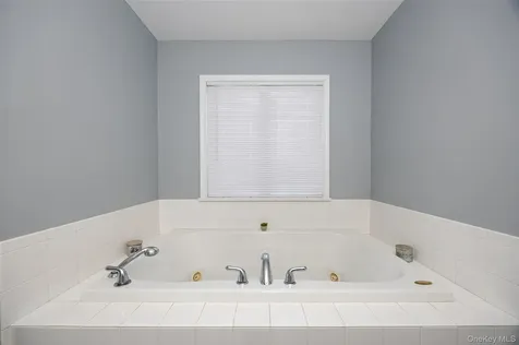 41 Martin Drive Poughkeepsie NY 12603