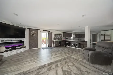 41 Martin Drive Poughkeepsie NY 12603