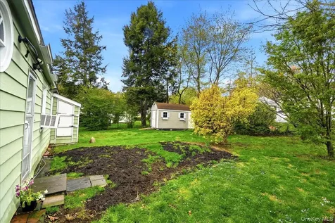 28 Lake Shore Drive Patterson NY 12563