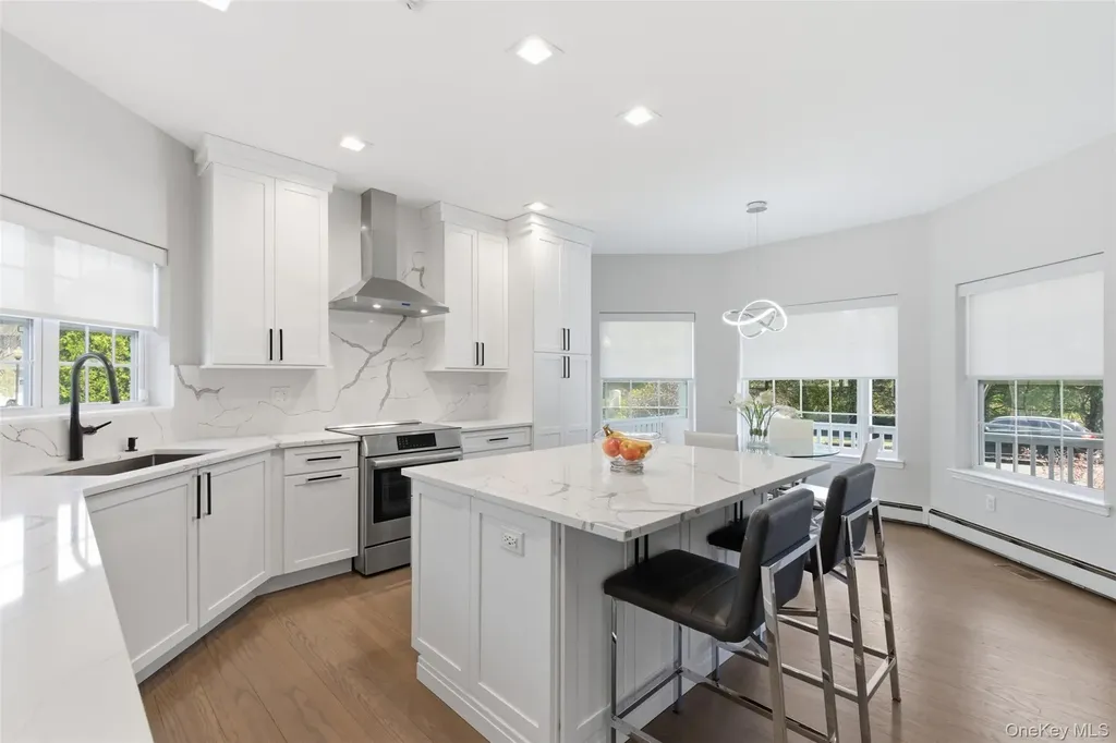 159 Rivendell Court Melville NY 11747