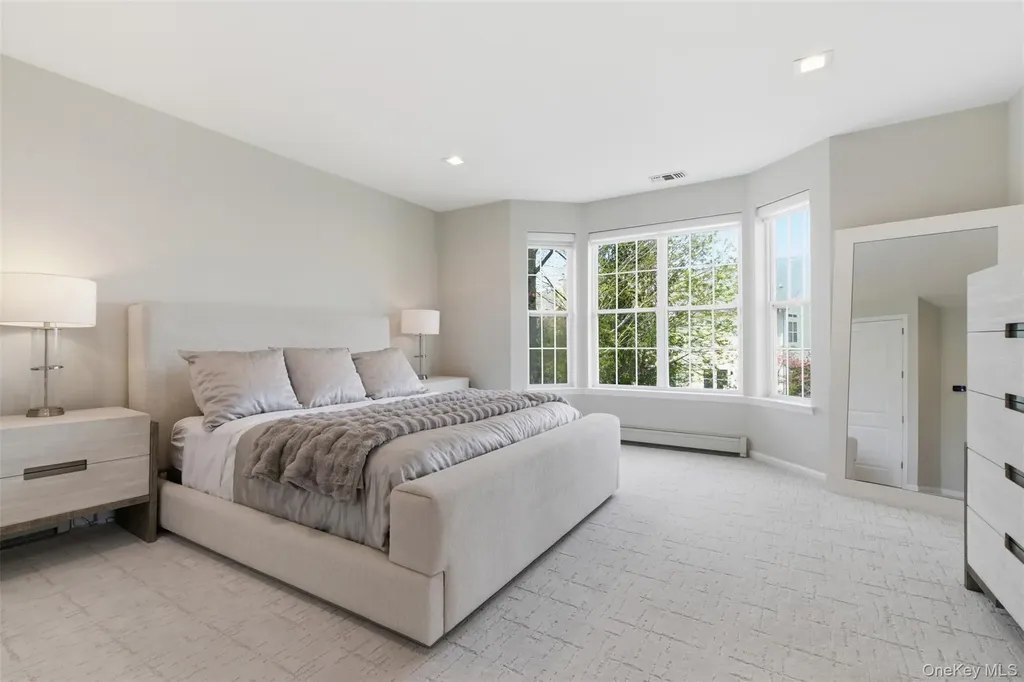 159 Rivendell Court Melville NY 11747