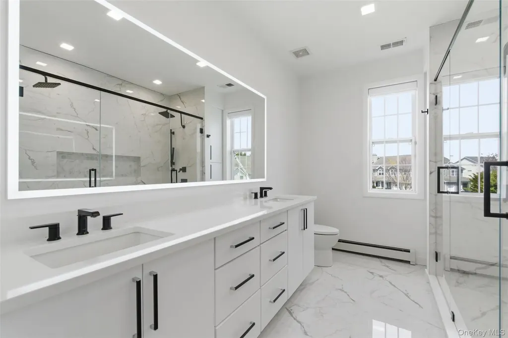 159 Rivendell Court Melville NY 11747