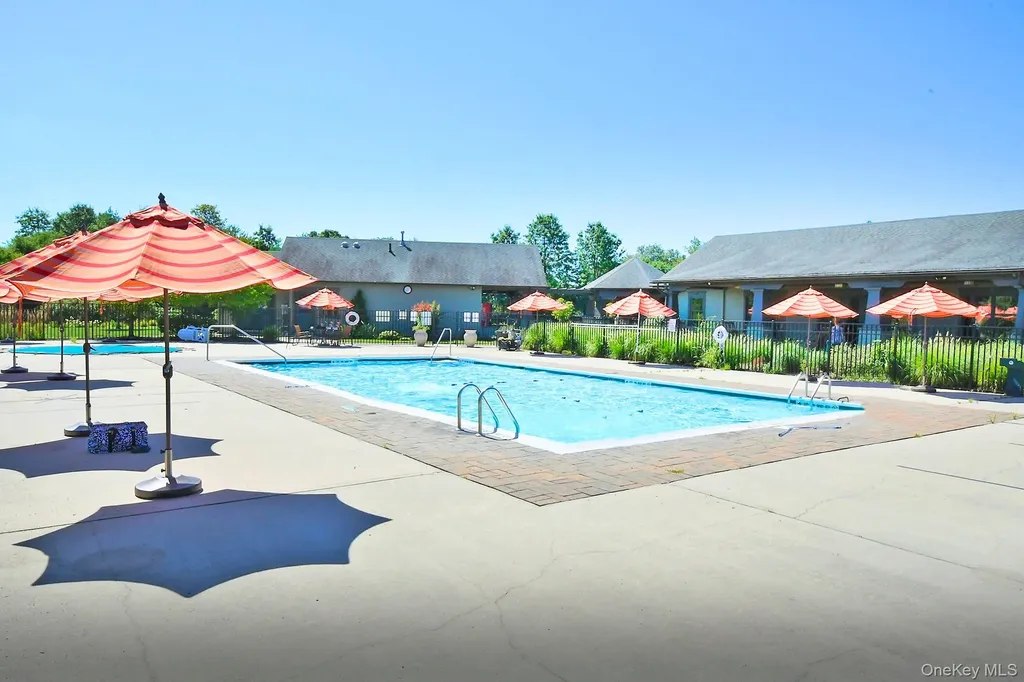 159 Rivendell Court Melville NY 11747