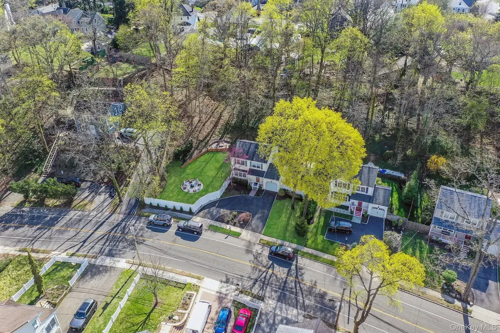 259 Spring Road Huntington NY 11743