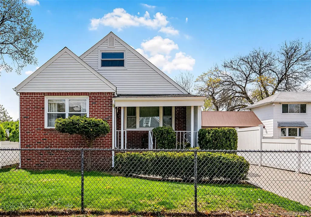 1445 Rosser Avenue Elmont NY 11003